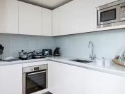 Unique Flat to rent in Merchant Square West, London W2