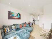 Unique Flat to rent in Perryfield Way, London NW9