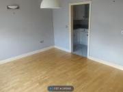 Charming Flat to rent in Riverside Court, Bromley BR2