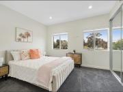 NEW FURNISHED MODERN TOWNHOUSE + DUCTED AIR CONDITIONING
