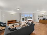 New Hampton Court, King & Queen Wharf SE16, 3 bed flat...
