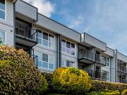 New Listing! 306 808 E 8th Avenue, Vancouver East