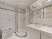 New, lovely flat, Lyon Amsterdam Apartments for Rent