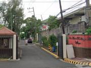 New Manila Rolling Hills, 446.5 sqm Lot w/ Old Structure...