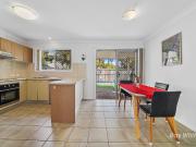 New paint & carpets!