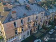Nice Property to rent in Carment Drive, Glasgow, G41 3PP