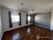 Cozy Property to rent in Ladysmill Court, Falkirk, FK2 9AP