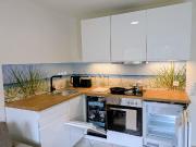 New, quiet Studio with balcony in popular area close to...