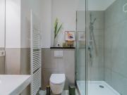 New renovated Flat on ancient and listed Richardplatz a...