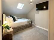 Unique Room 4, 46 Portmore Street