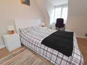 Deal! Room to rent in Queen Eleanors Road, Guildford,...