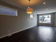 New Rosslyn II 13311A 13311 104 St Nw