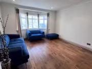 Charming Semi detached house to rent in Munster Avenue,...