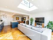 Deal! Semi detached house to rent in Summit Drive,...