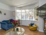 Cheap Semi detached house to rent in Upper Approach...