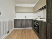 Just in! Studio apartment for rent in Canside,...