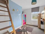 Cozy Terraced house to rent in Godstone Road, Whyteleafe CR3