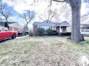 Charming Unit 2 2 3295 Curry Avenue, Windsor, Ontario...