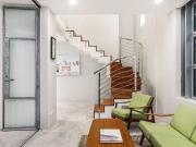 New York Style Two Level Apartment on Fringe of Potts Point