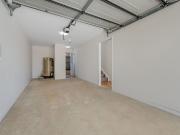 Newly Built Townhouse / Close To Public Transport