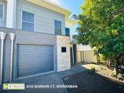 modern 3 bed, 2 bath townhouse for rent furnished &...