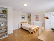 Newly Furnished Bright Double Bedsit in Chelsea
