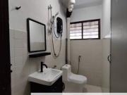 Newly Painted & Renovated @ 3 Storey Link Seksyen...