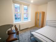 Newly refurbished 2 bedroom flat