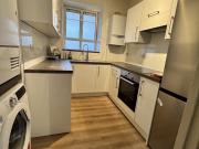 Newly refurbished 3 bedroom flat ~ Shepherds Bush