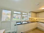 Newly Refurbished 4 bed House with Garden!