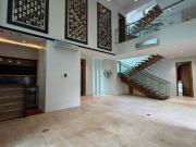 Newly Refurbished 4BR Bungalow FOR LEASE with Sauna in...