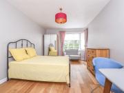 Newly Refurbished, Exceptional Spacious Studio Newly Refurbished, Exceptional Spacious Studio