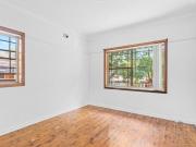 NEWLY REFURBISHED, SPACIOUS HOME IN PRIME LOCATION !