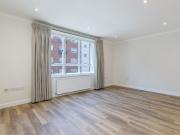 Newly refurbished two double bedroom apartment in a...