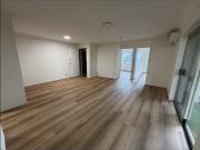 Newly refurbished Unit in Convenient Location