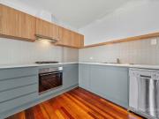Newly Renovated 2 Bedroom Apartment in a Prime...
