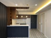 Newly renovated 2 BR CORNER UNIT AT KNIGHTSBRIDGE...