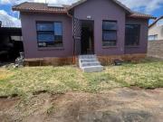 newly renovated 3 bedroom house avai.