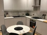 Newly renovated 4 double bed & 2 bath, Stockwell