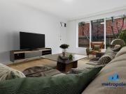 NEWLY RENOVATED APARTMENT IN PRIME ST KILDA LOCATION