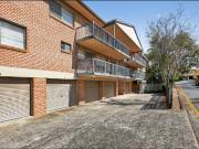 Newly Renovated Apartment in Prime Toowong Location!