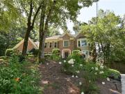 Newly Renovated Bedroom, 10min to Perimeter Mall