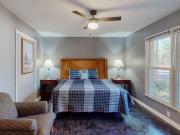 Newly Renovated Decatur House, Huge Rooms, Quiet N