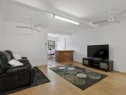 Newly Renovated Kitchen Large Family Home!