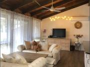 Newly renovated open living 3 bedrooms family home,...