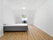 Newly Renovated Studio Apartment – Modern, Cozy &...