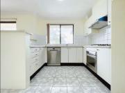 Newly renovated top floor apartment in prime location