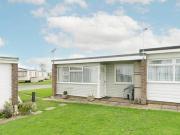 Newport Road, Hemsby, 2 Bedroom Chalet