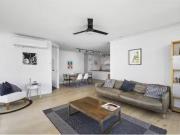 Unique 139/99 Whiteman Street, SOUTHBANK Apartment for...