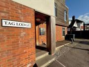 Deal! 1 BA 1 bedroom apartment for rent in Fitzroy Road,...